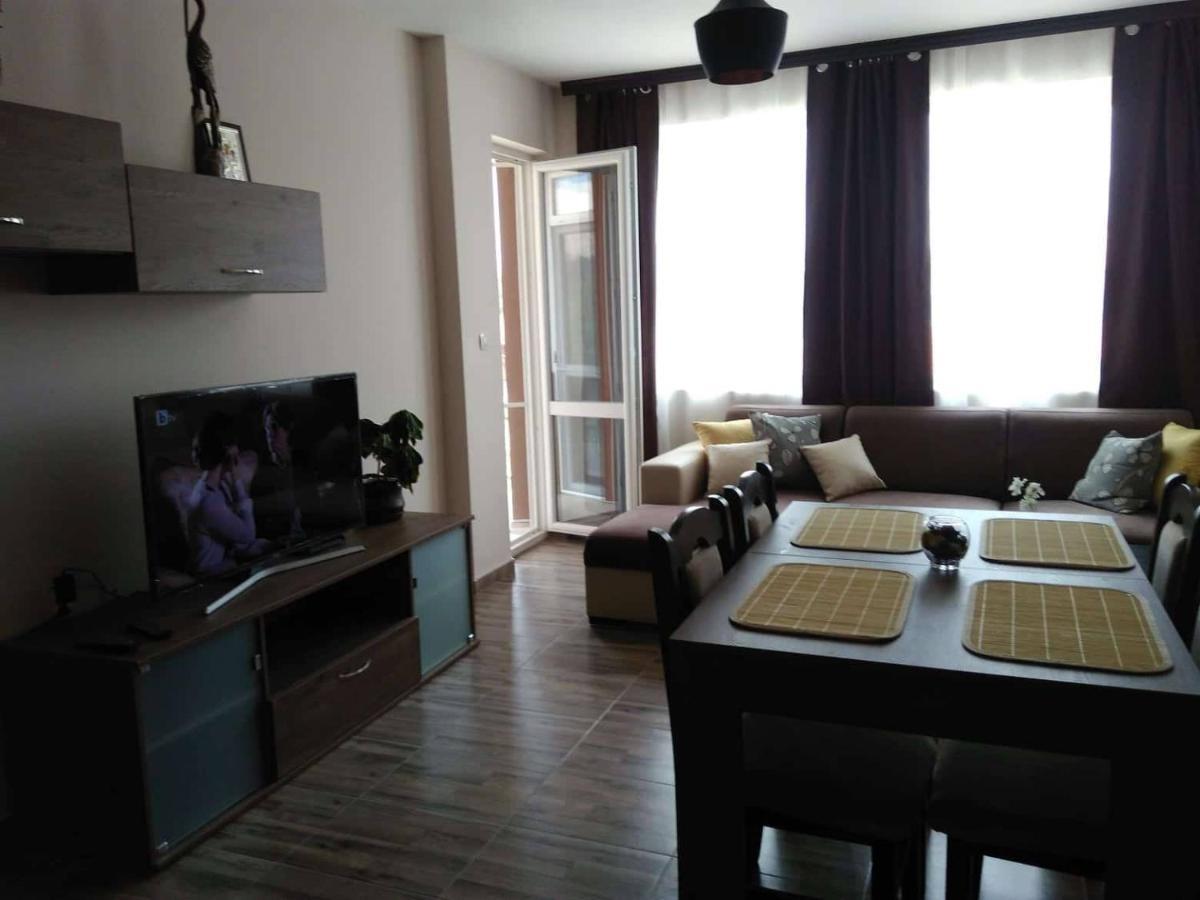 Nev Apart New Velingrad Bagian luar foto