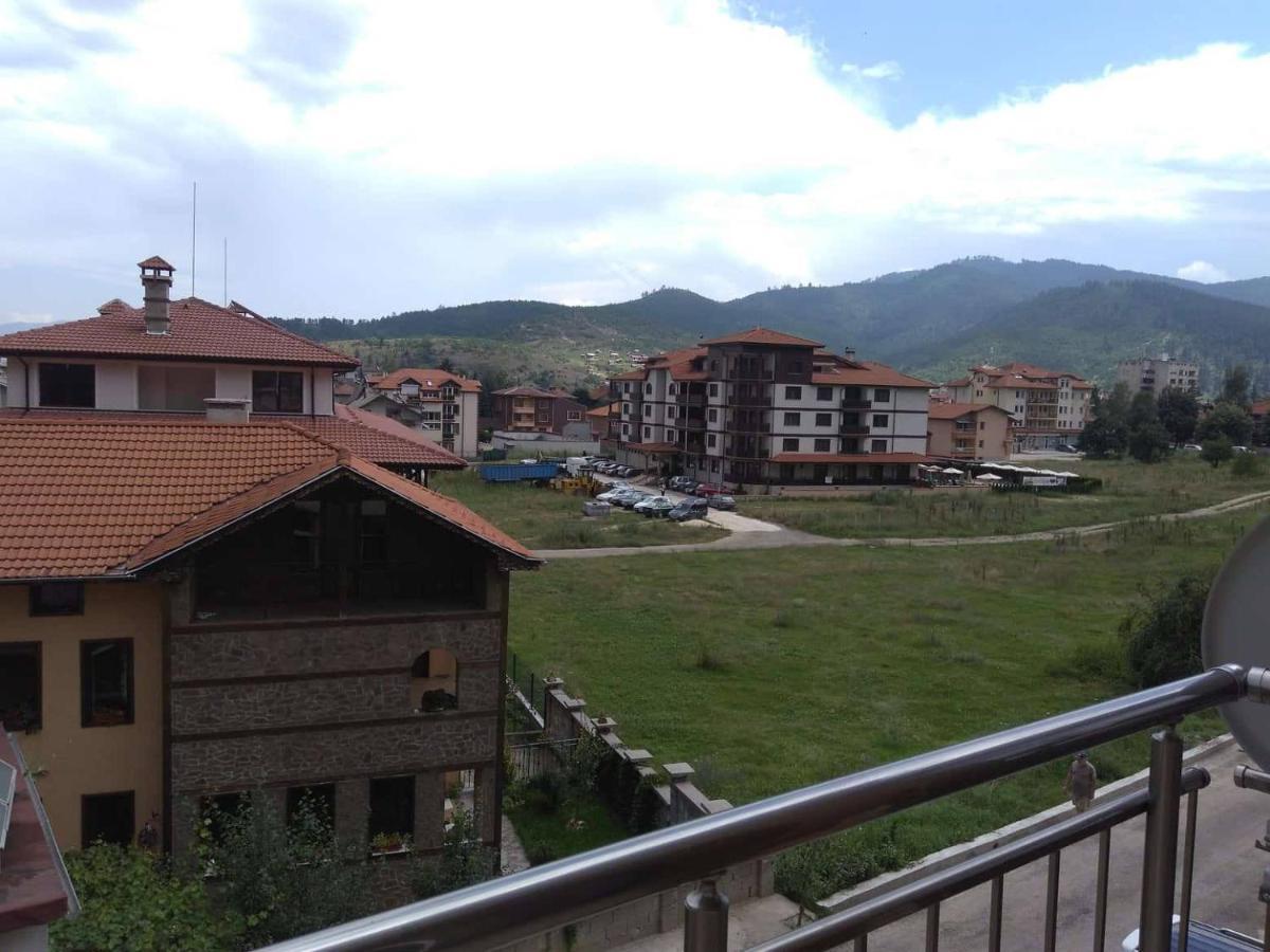 Nev Apart New Velingrad Bagian luar foto